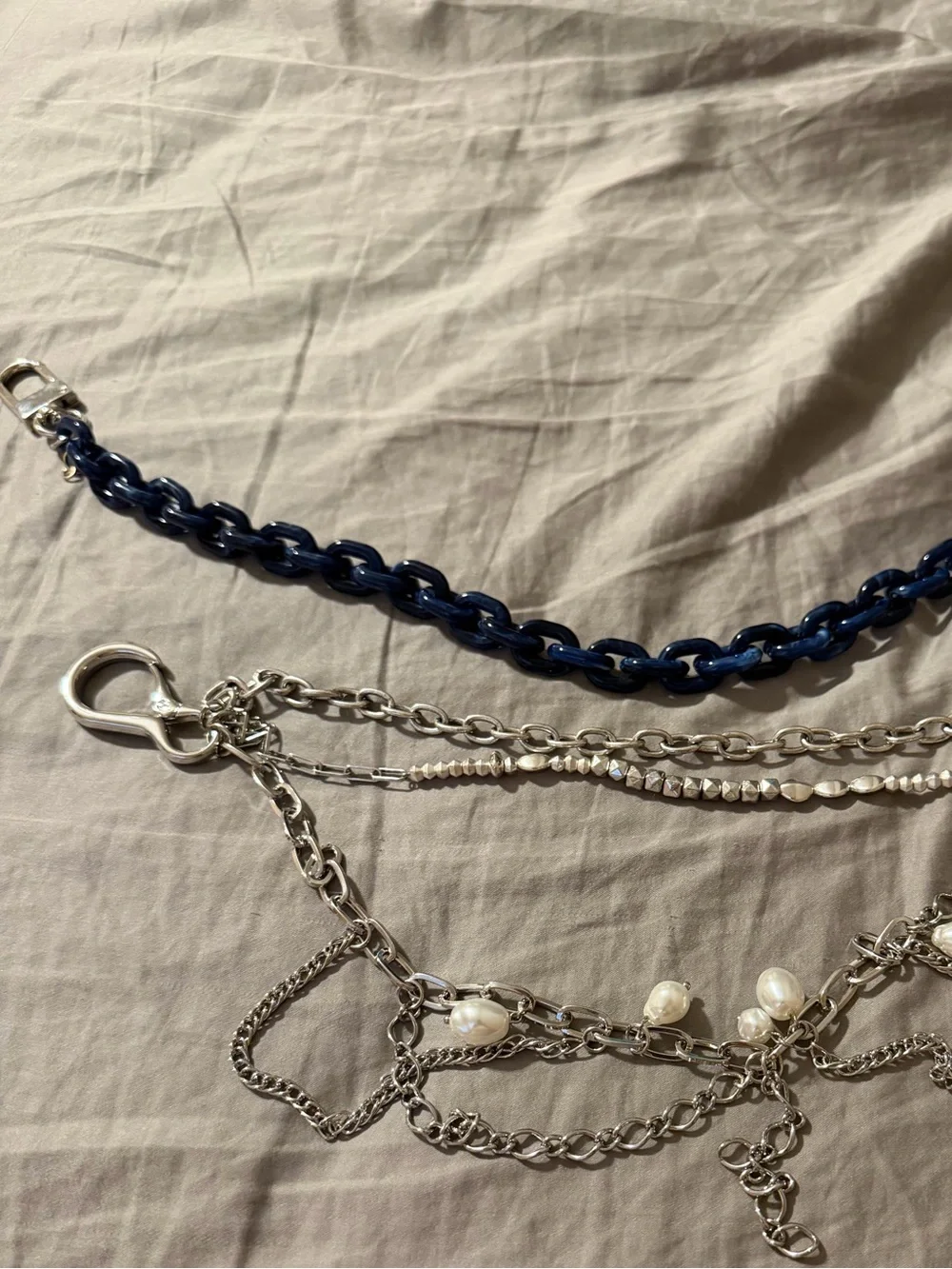 Free People Navy Blue and Silver Chain Key & Card Holder